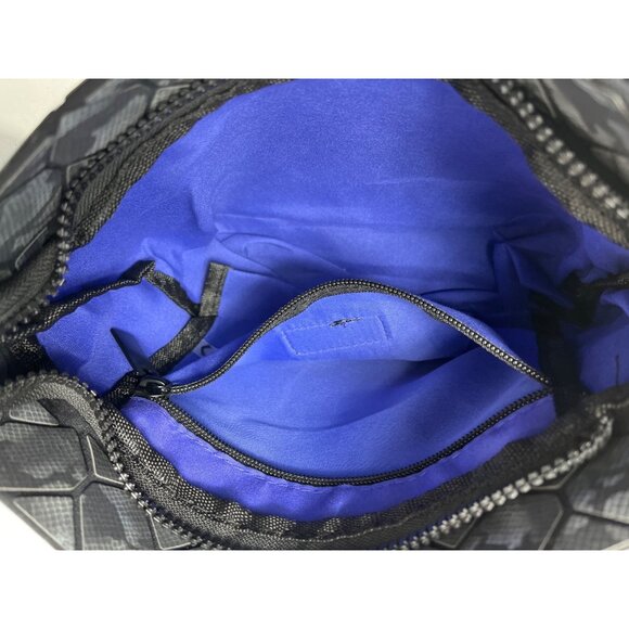 Patrizia Luca Women's Black Geo Tile & Chain Strap Shoulder Crossbody Bag Sz S - Picture 8 of 12